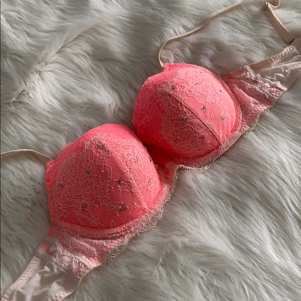 Victoria’s Secret Bra